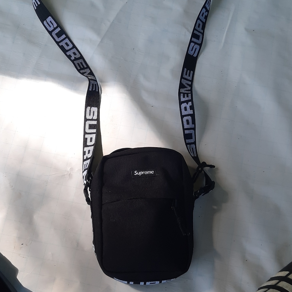 Supreme Ss18 Shoulder Bag